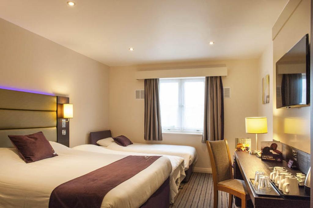 Premier Inn London Wandsworth Room photo