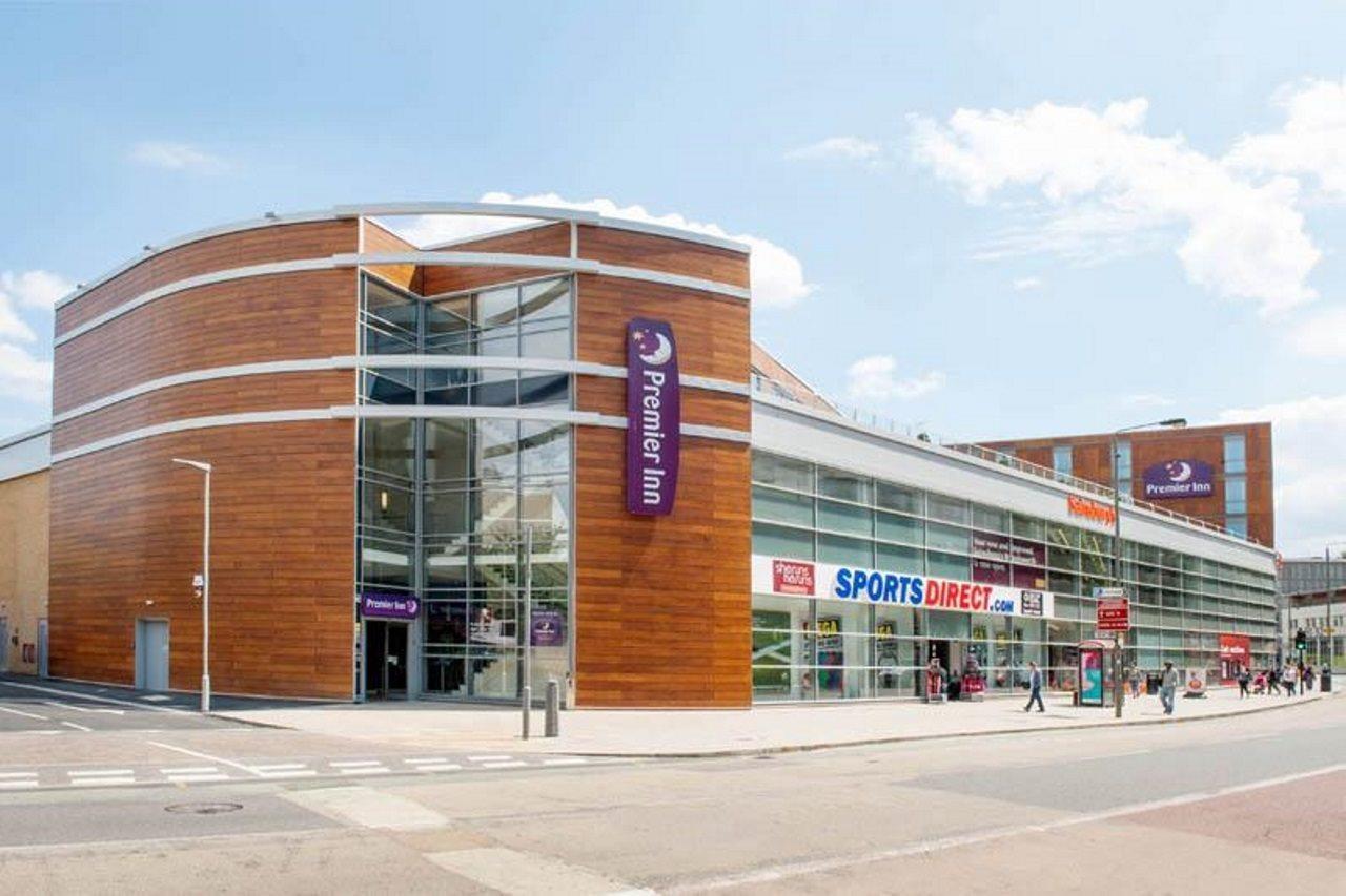 Premier Inn London Wandsworth Exterior photo